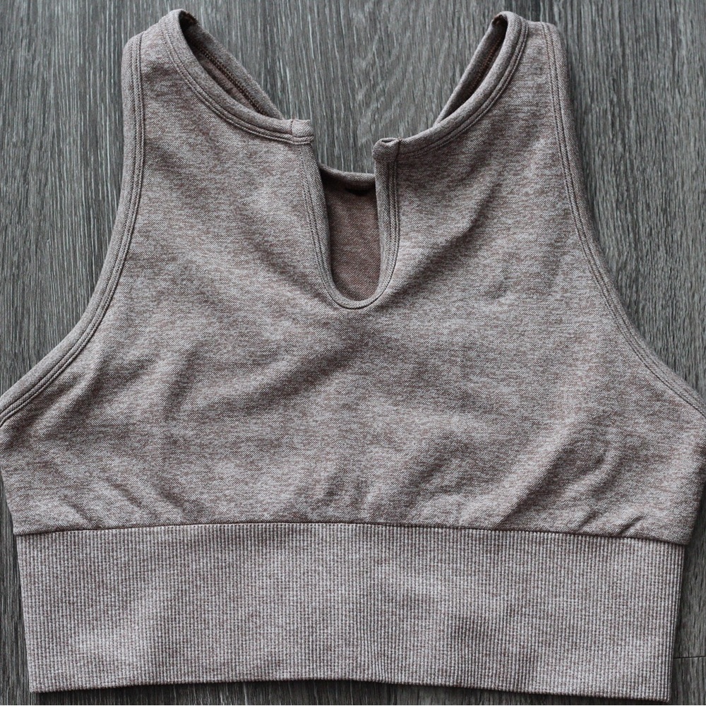 Sports bra